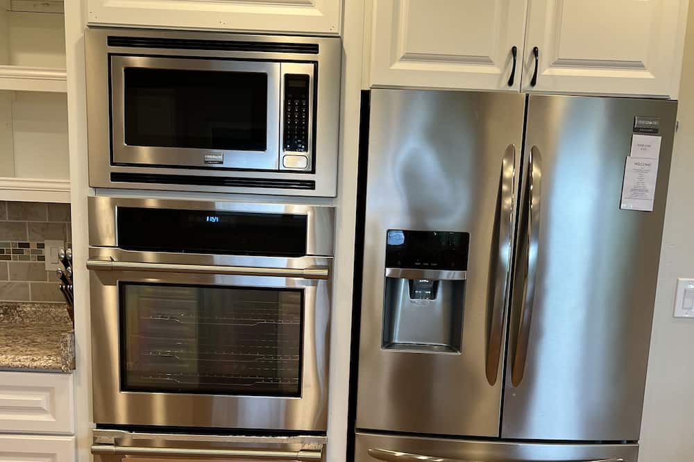Photo of Kitchen in Kachemak