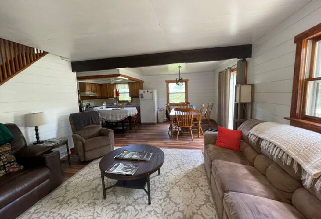Photo of Livingroom in Kane