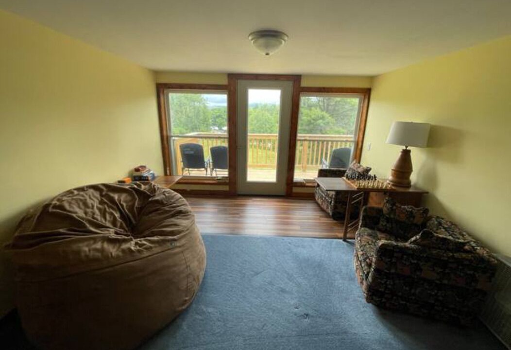 Photo of Livingroom in Kane