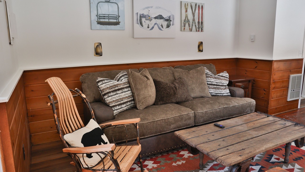 Photo of Livingroom in North Creek