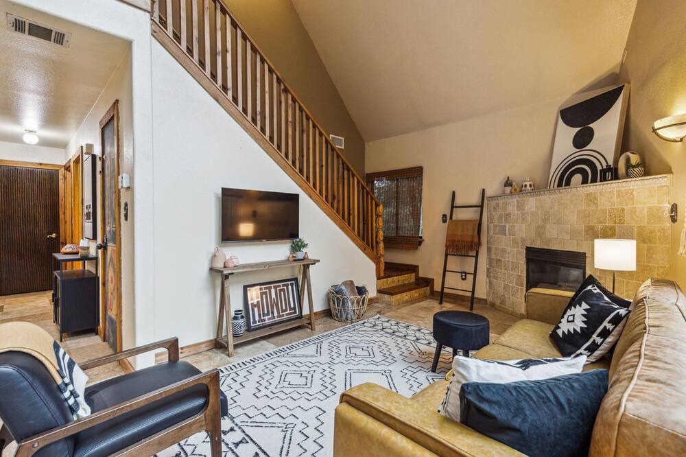 Photo of Livingroom in Oak Cliff