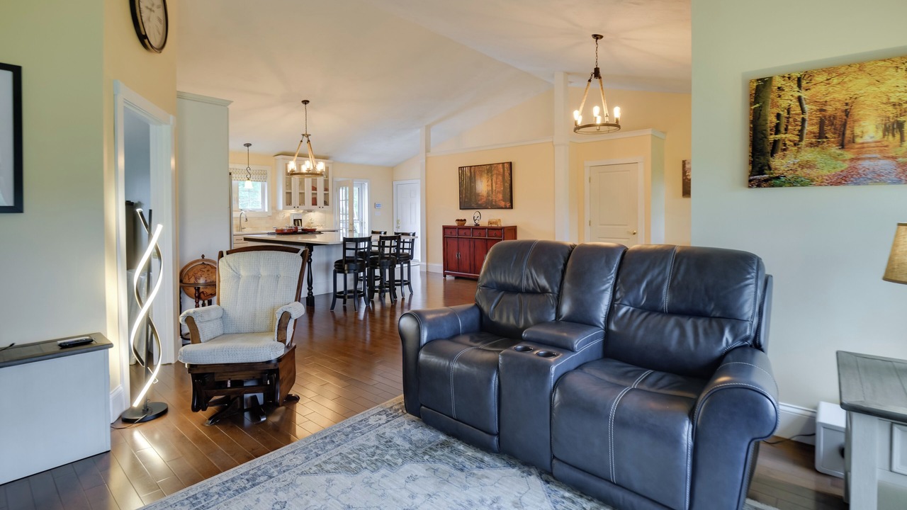 Photo of Livingroom in Center Conway