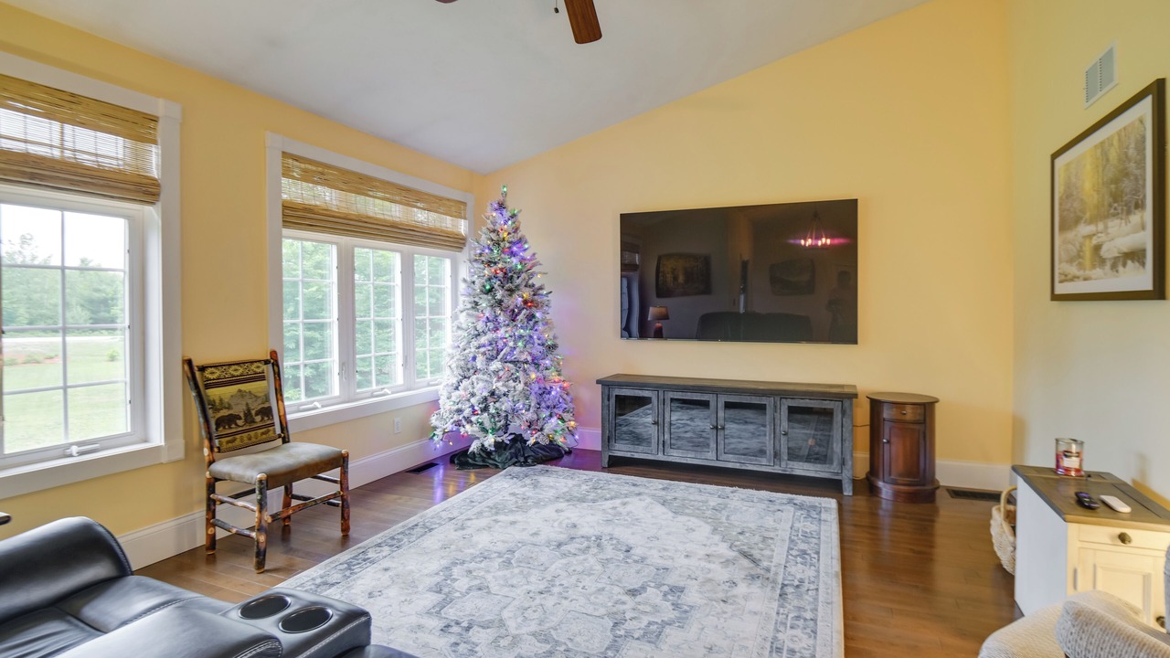 Photo of Livingroom in Center Conway