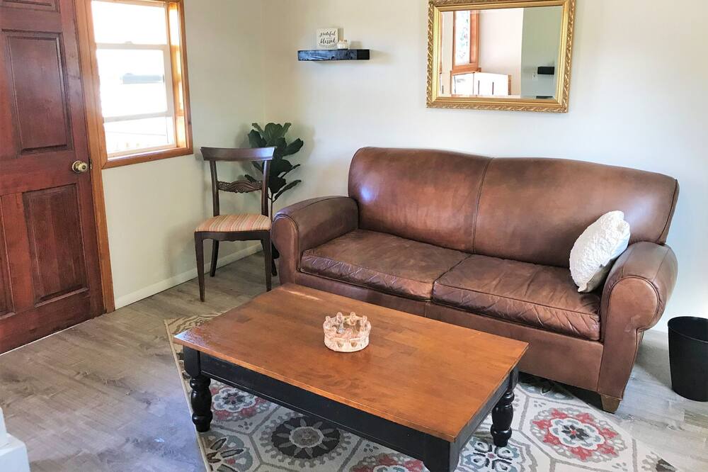 Photo of Bedroom in Midvale