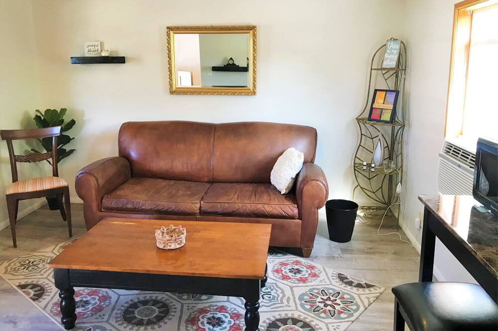 Photo of Bedroom in Midvale