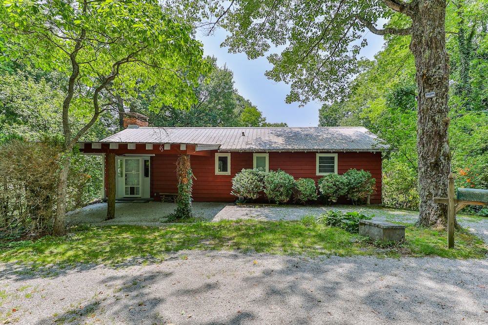 Photo of Outdoor in Highlands Hills