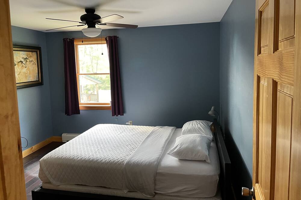 Photo of Bedroom in West Paris