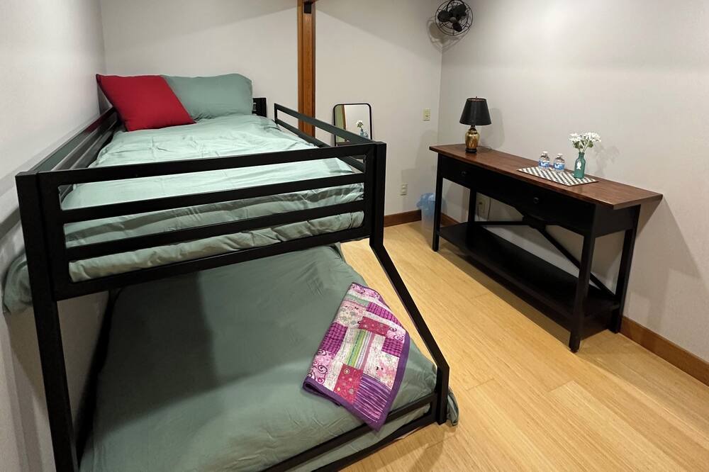 Photo of Bedroom in Union Springs