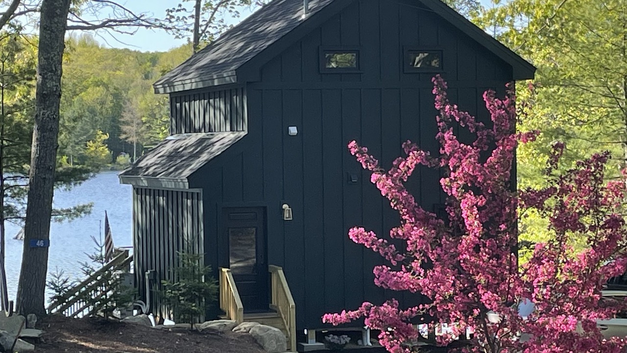 Photo of Buildings in Hope