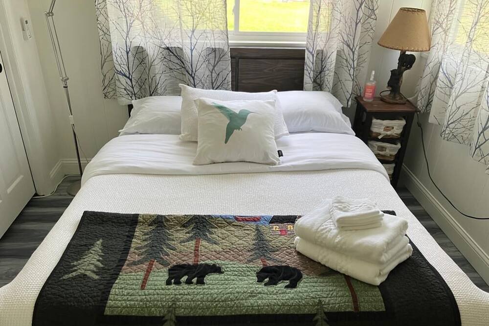 Photo of Bedroom in Lake George