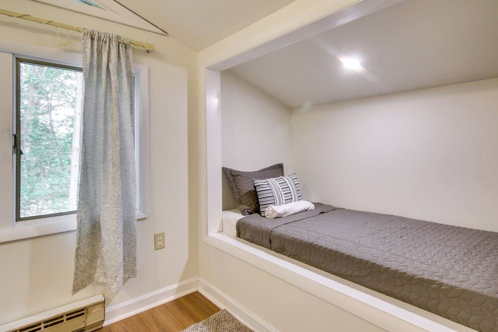 Photo of Bedroom in Harbeson