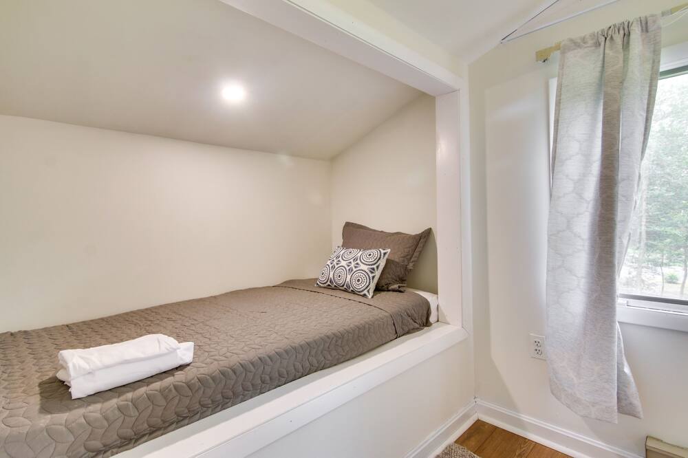 Photo of Bedroom in Harbeson