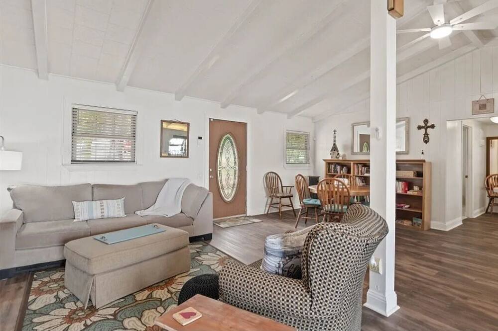 Photo of Livingroom in Winnsboro