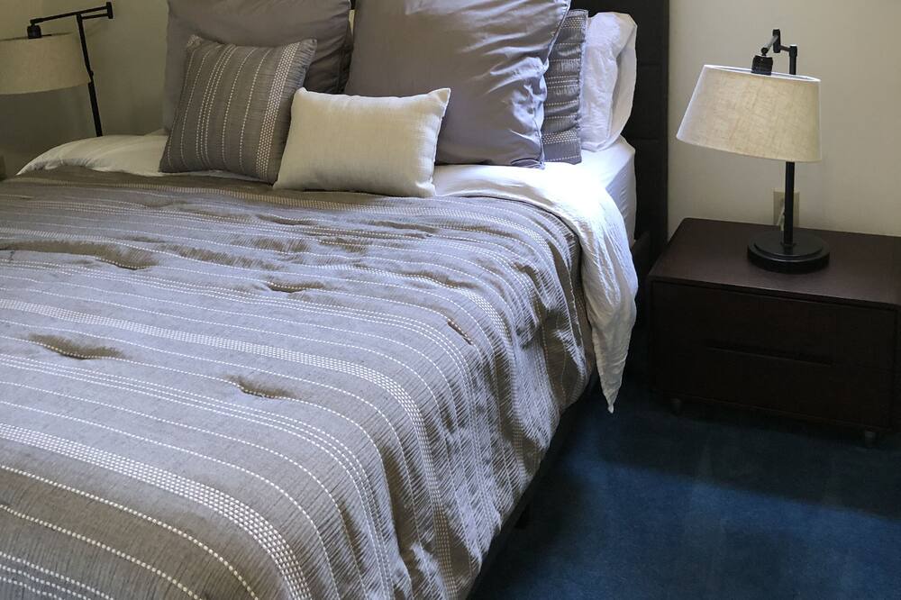 Photo of Bedroom in Diamond Point