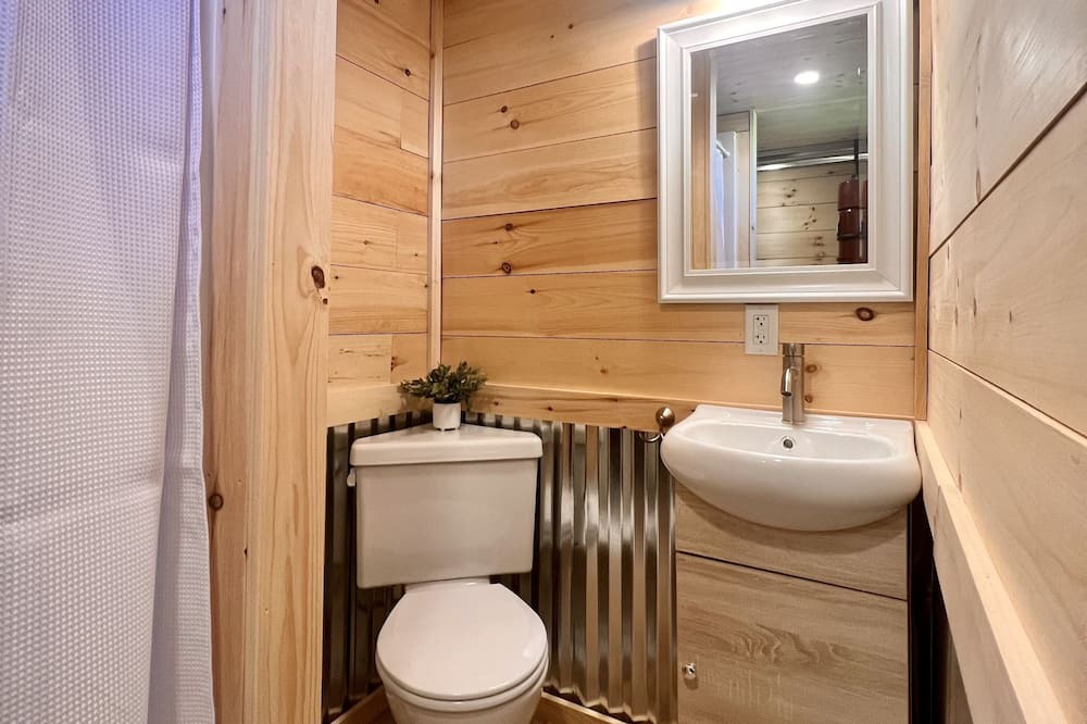 Photo of Bathroom in Colebrook