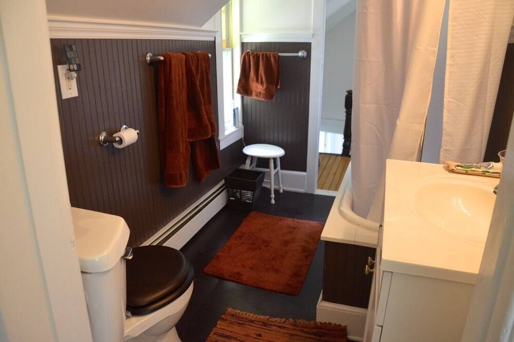 Photo of Bathroom in Ferry Village