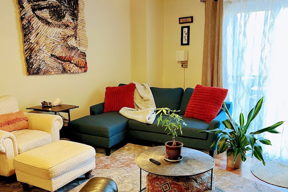 Photo of Livingroom in Northfield