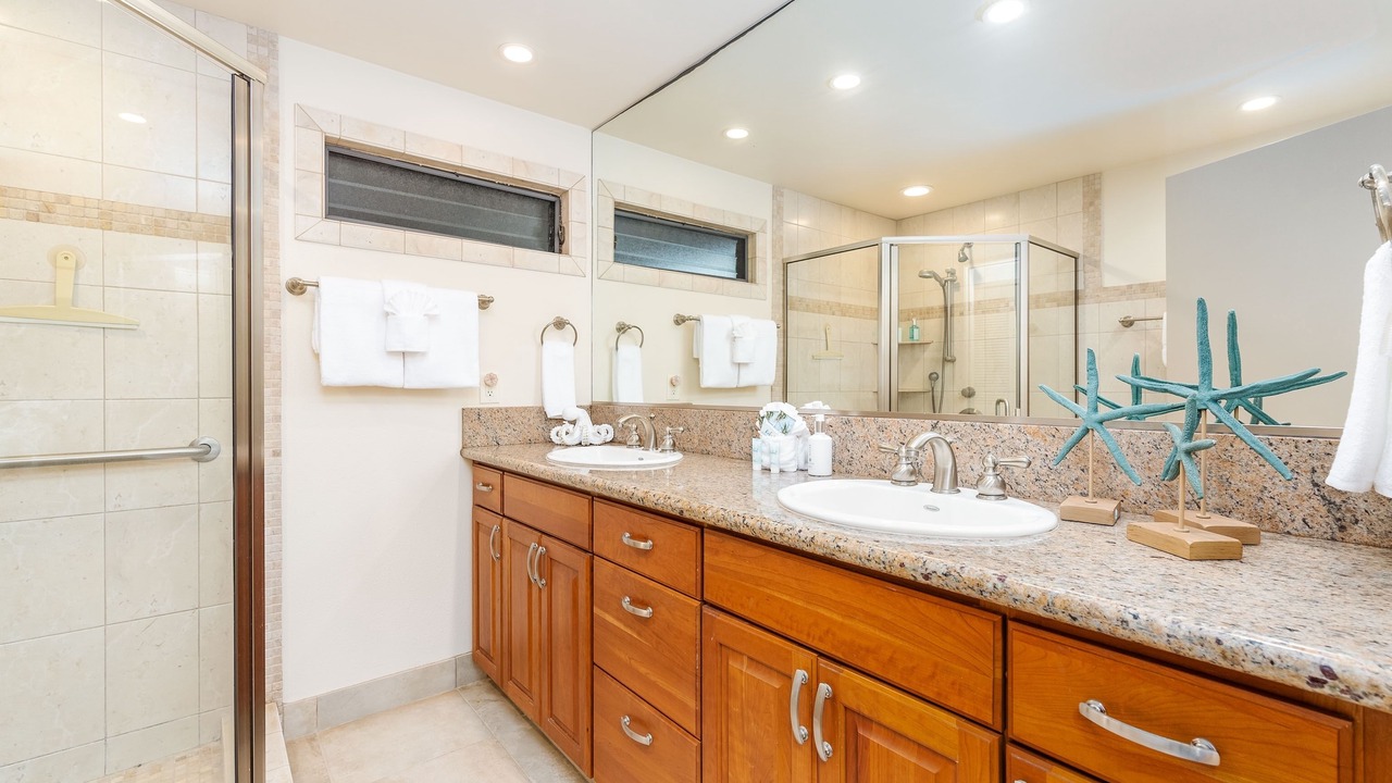 Photo of Bathroom in Kahana