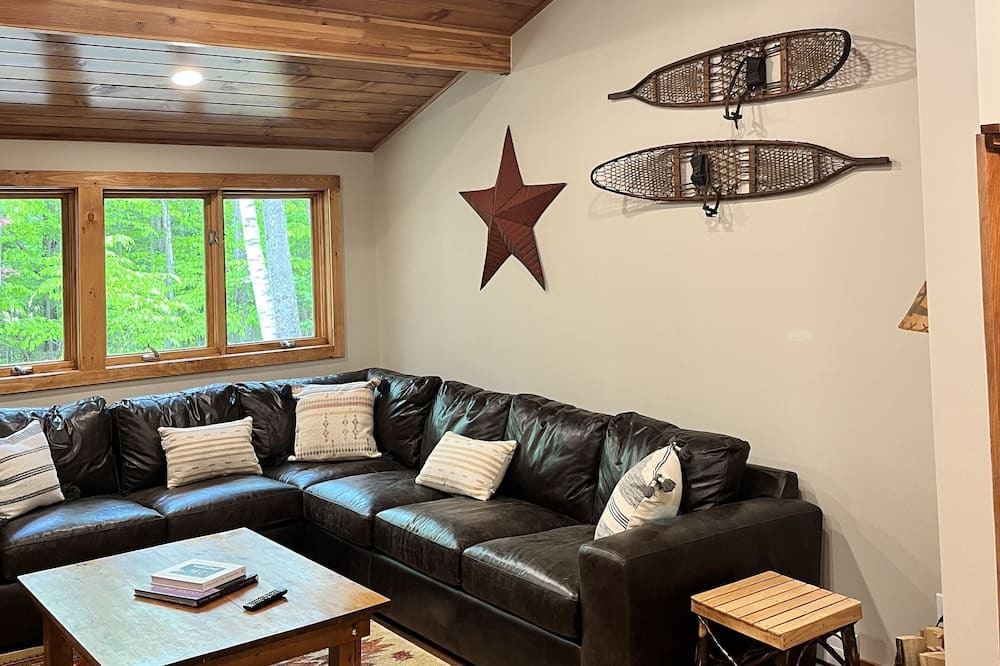 Photo of Livingroom in North Creek