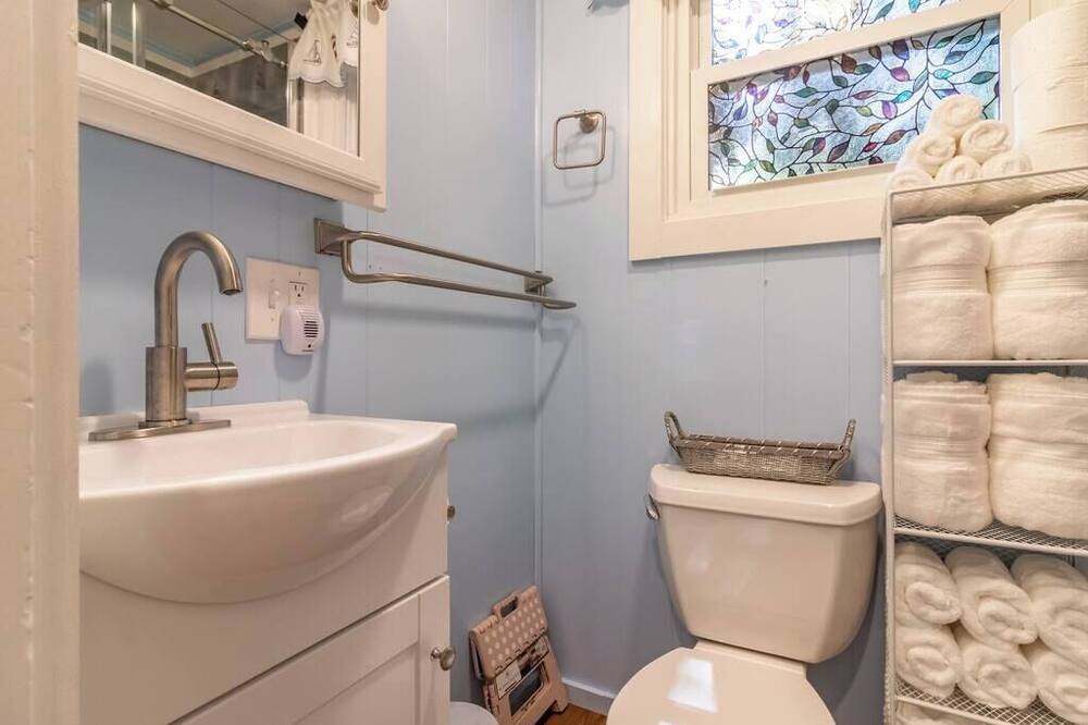 Photo of Bathroom in Otis