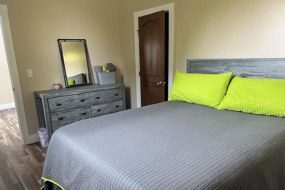 Photo of Bedroom in Montour Falls