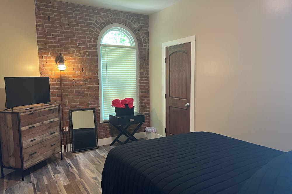 Photo of Bedroom in Montour Falls