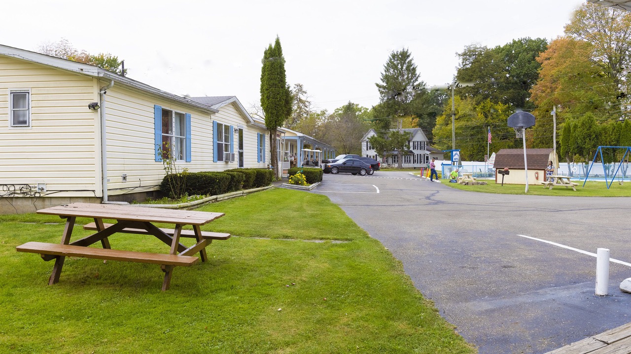 Photo of Outdoor in Conneaut Lakeshore