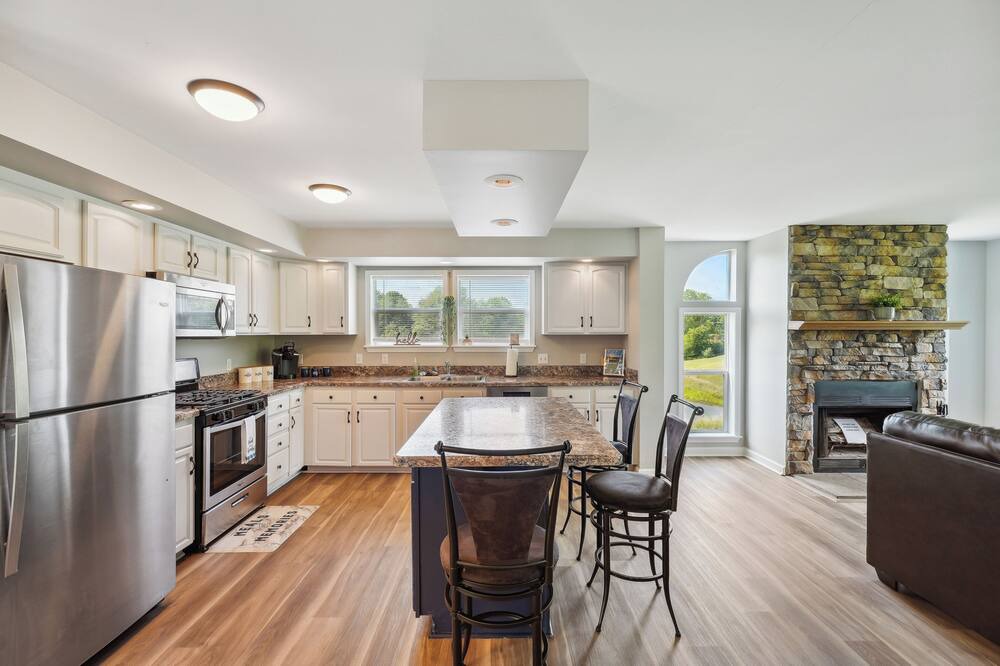 Photo of Kitchen in Chandlers Valley