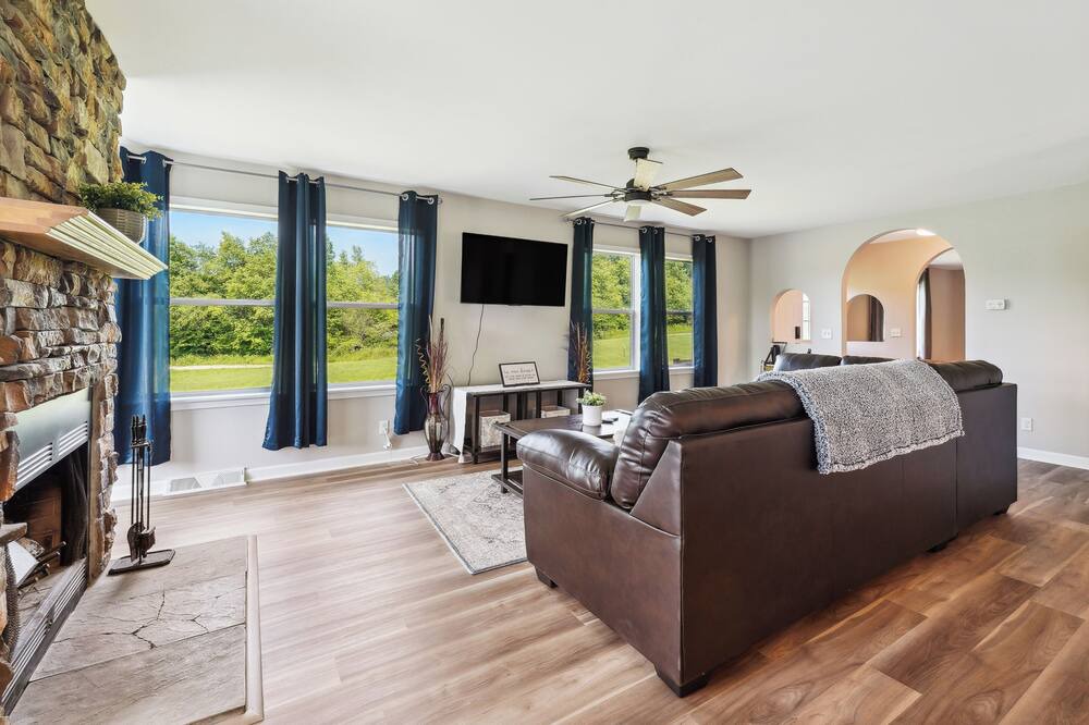 Photo of Livingroom in Chandlers Valley