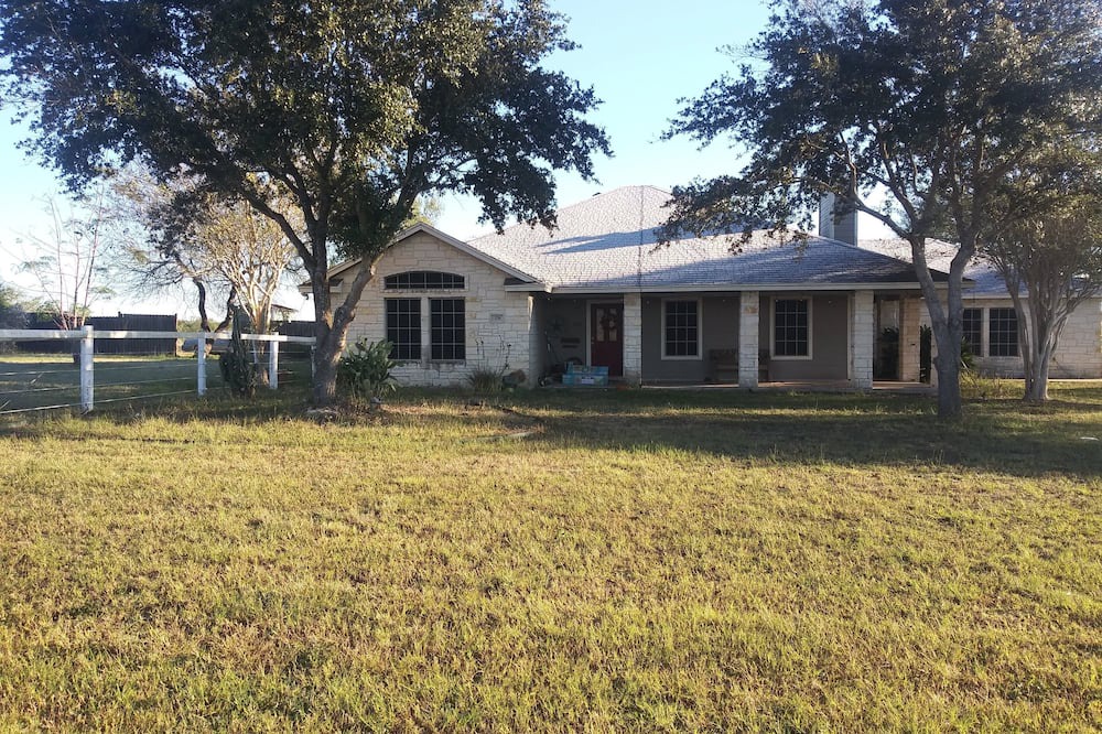 Photo of Outdoor in Dinero