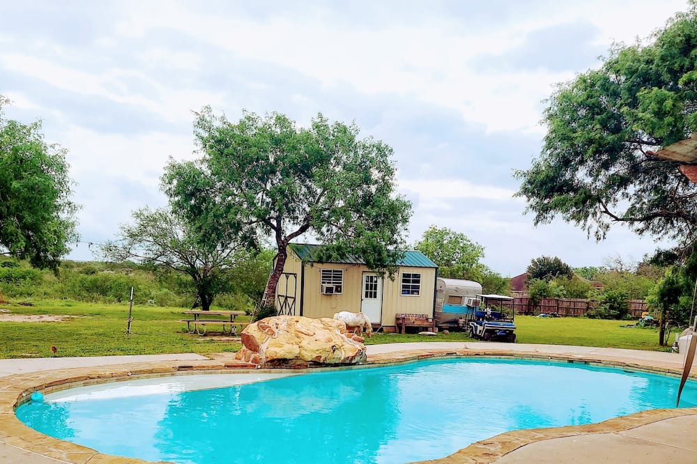 Photo of Outdoor in Dinero