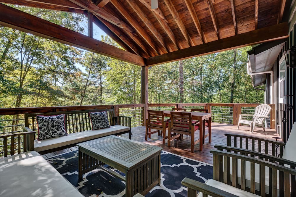Photo of Outdoor in Highlands Hills