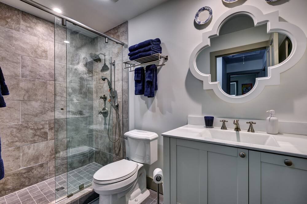 Photo of Bathroom in Highlands Hills