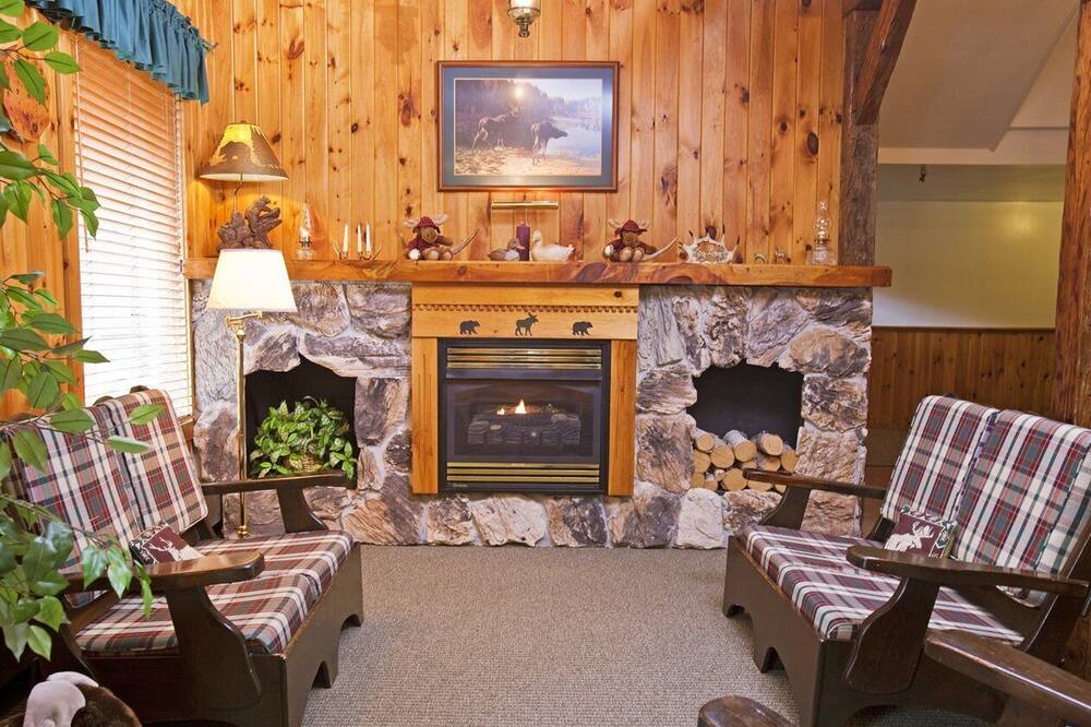 Photo of Livingroom in Somerset County
