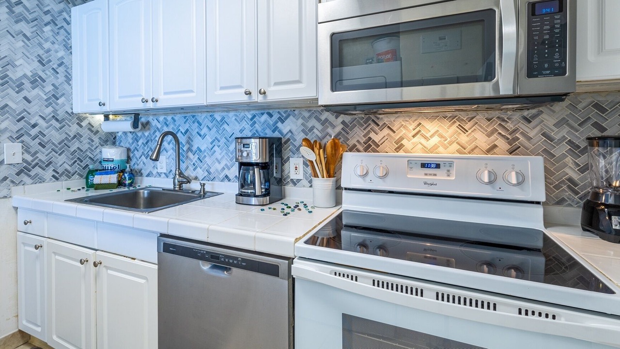 Photo of Kitchen in Kahana
