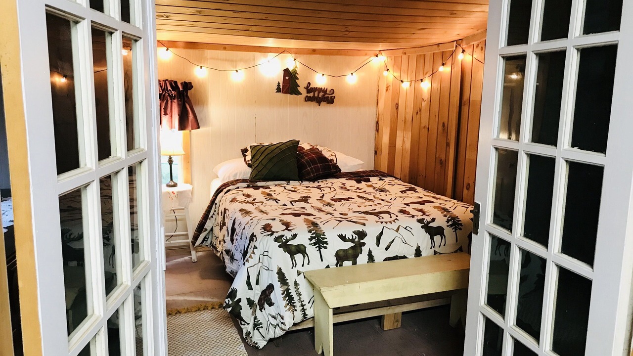 Photo of Bedroom in Forestport