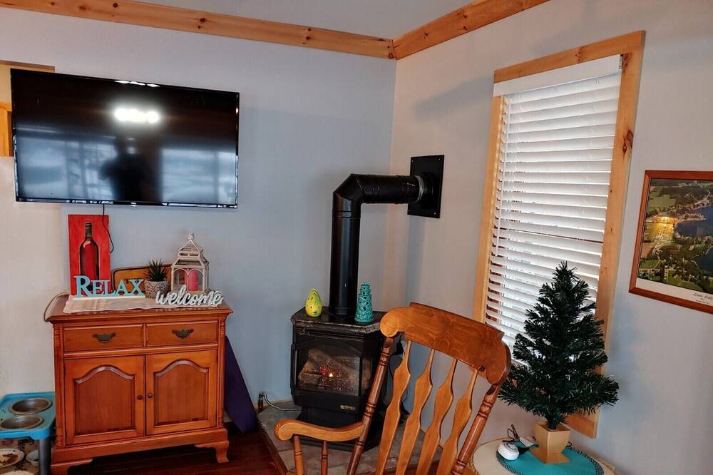 Photo of Livingroom in Lime Lake-Machias
