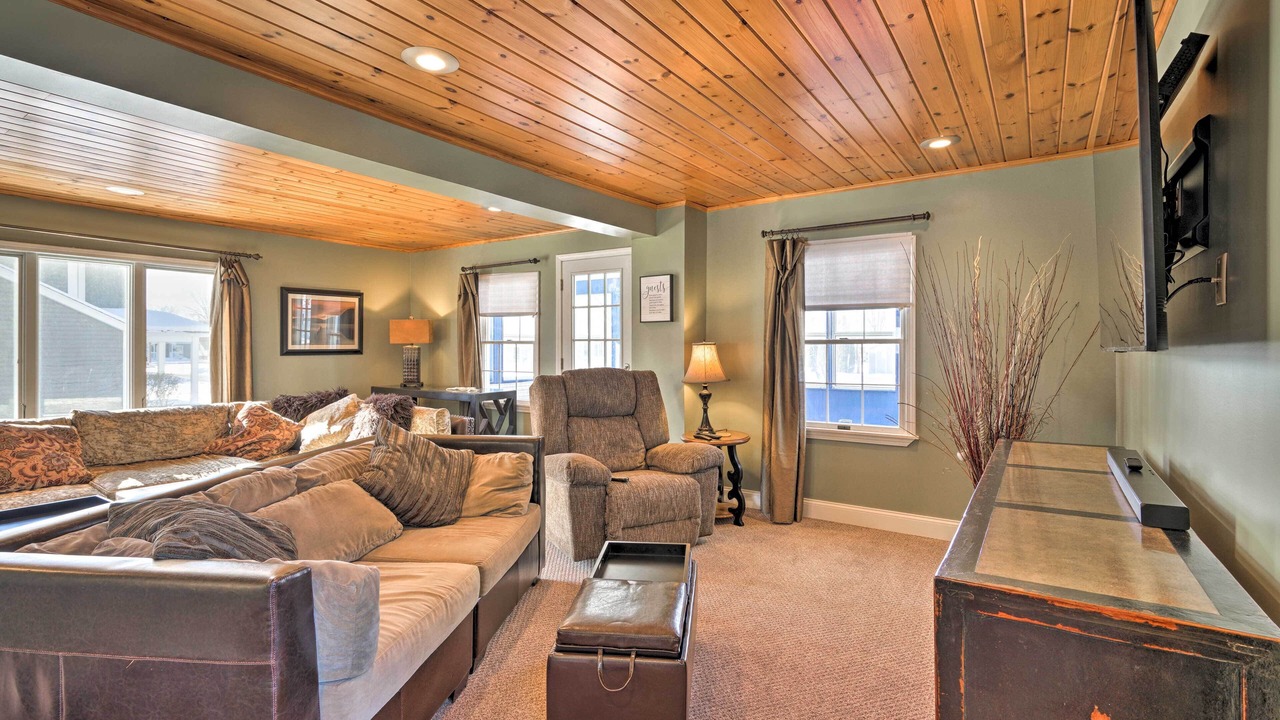 Photo of Livingroom in Bemus Point