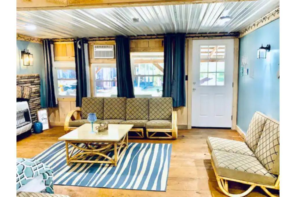 Photo of Livingroom in Tidioute