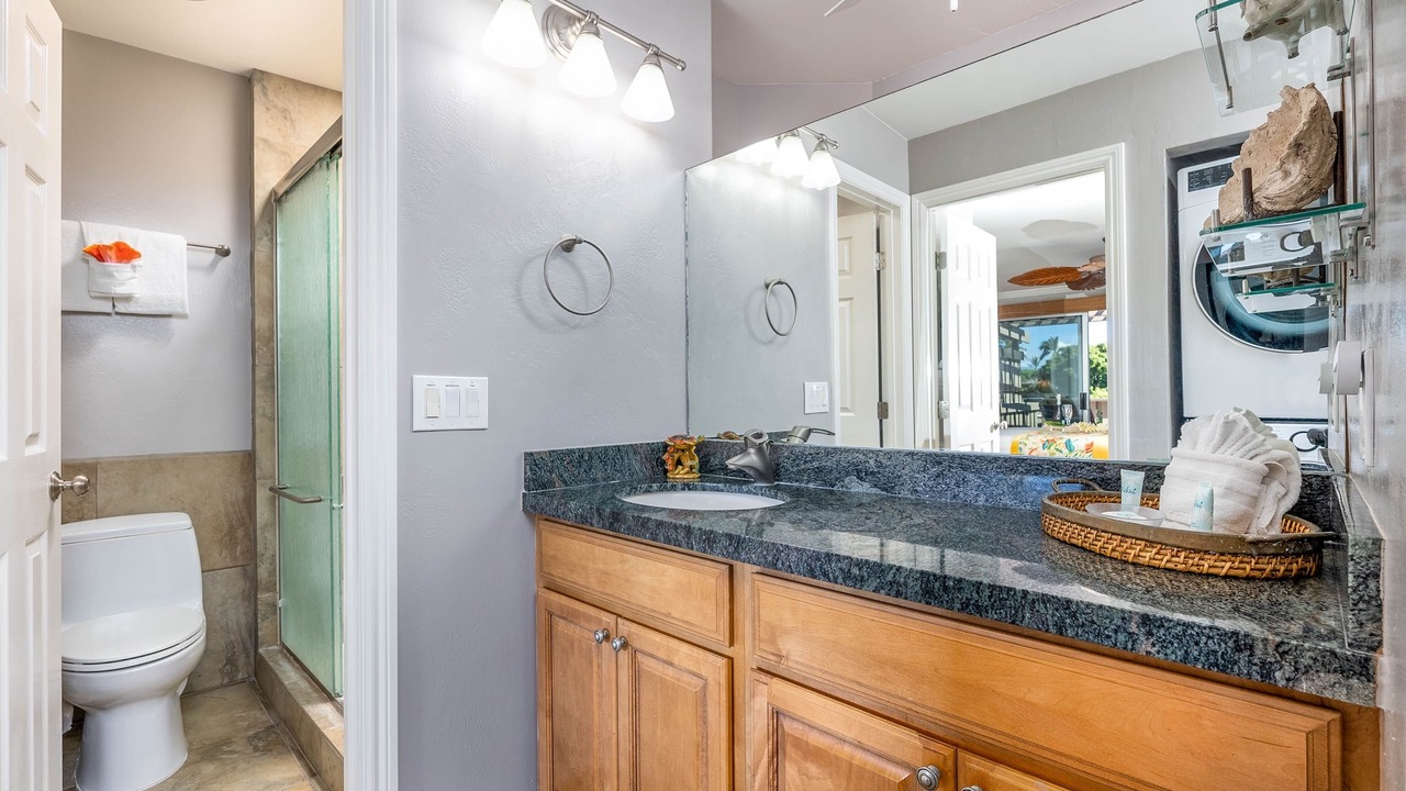 Photo of Bathroom in Kahana