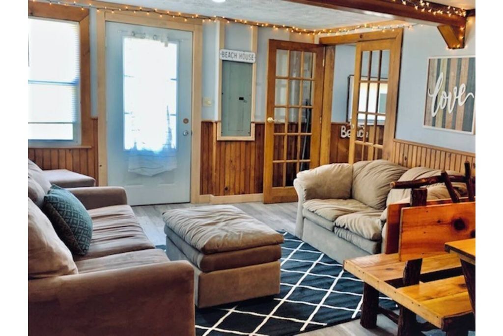 Photo of Livingroom in Tidioute