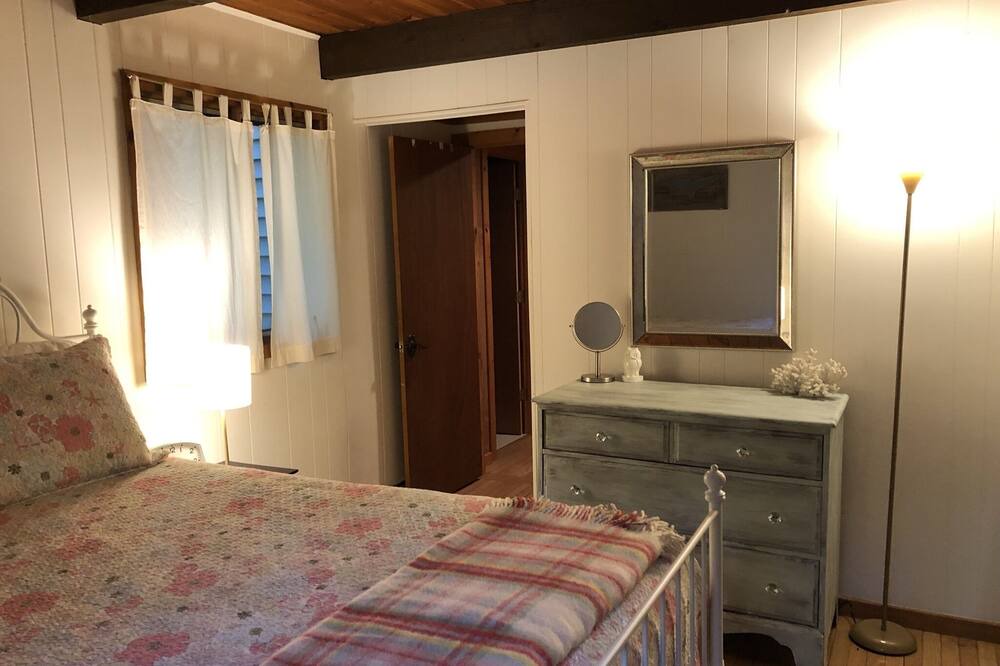 Photo of Bedroom in Lake George