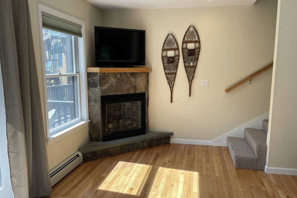 Photo of Livingroom in West Bridgton