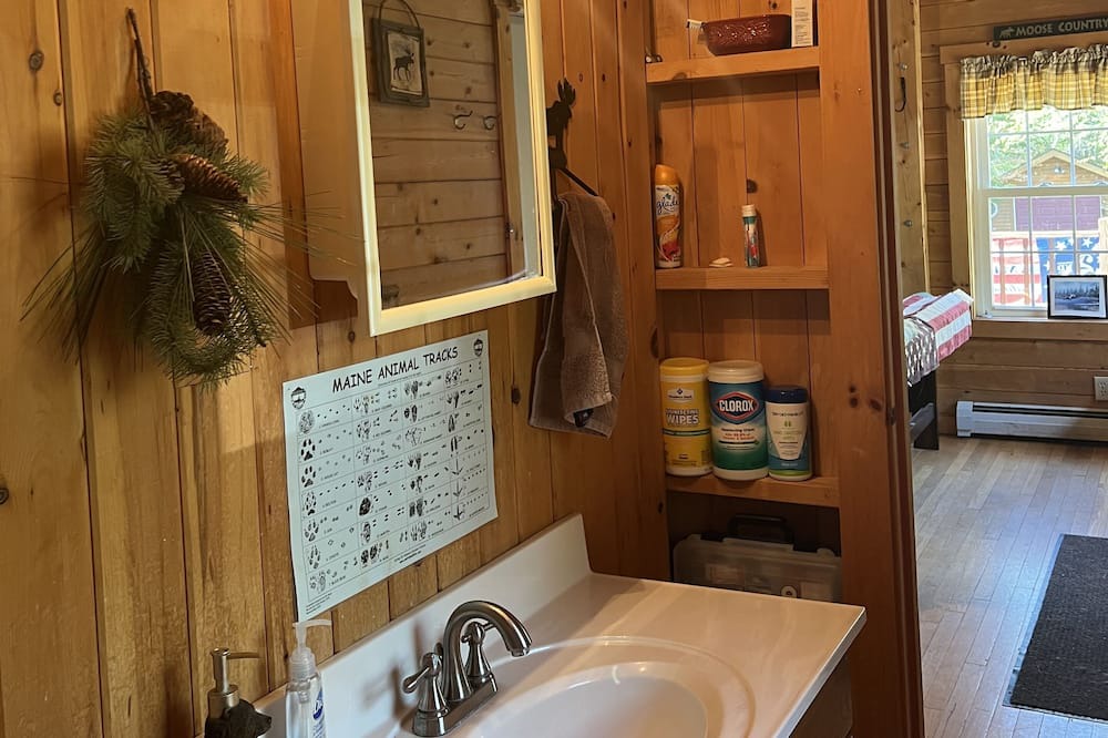 Photo of Bathroom in Beaver Cove