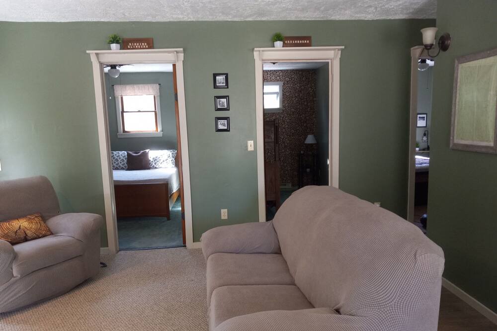 Photo of Bedroom in Cherry Grove