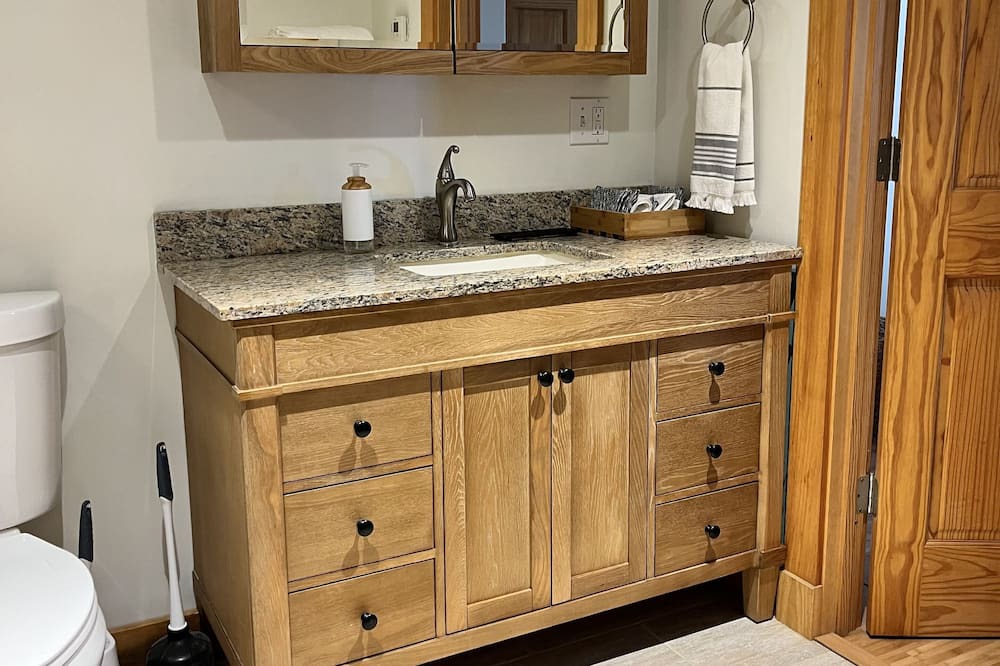 Photo of Bathroom in Brooksville