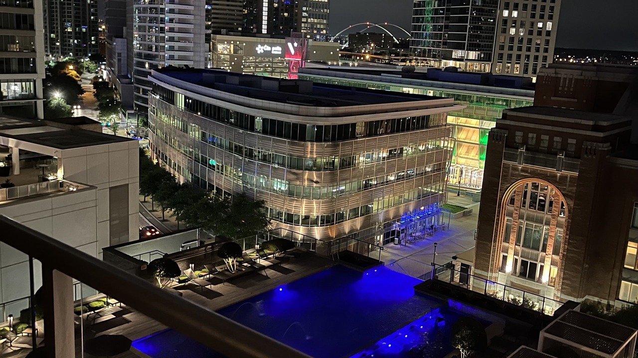 Photo of Outdoor in Uptown
