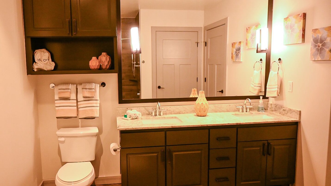 Photo of Bathroom in Uptown