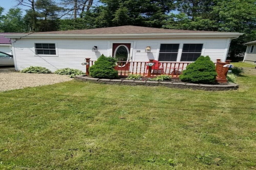 Photo of Outdoor in Edinboro
