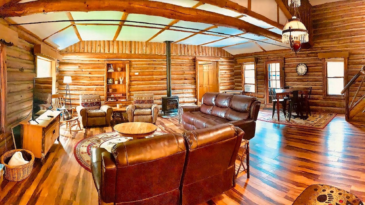 Photo of Livingroom in Lake George